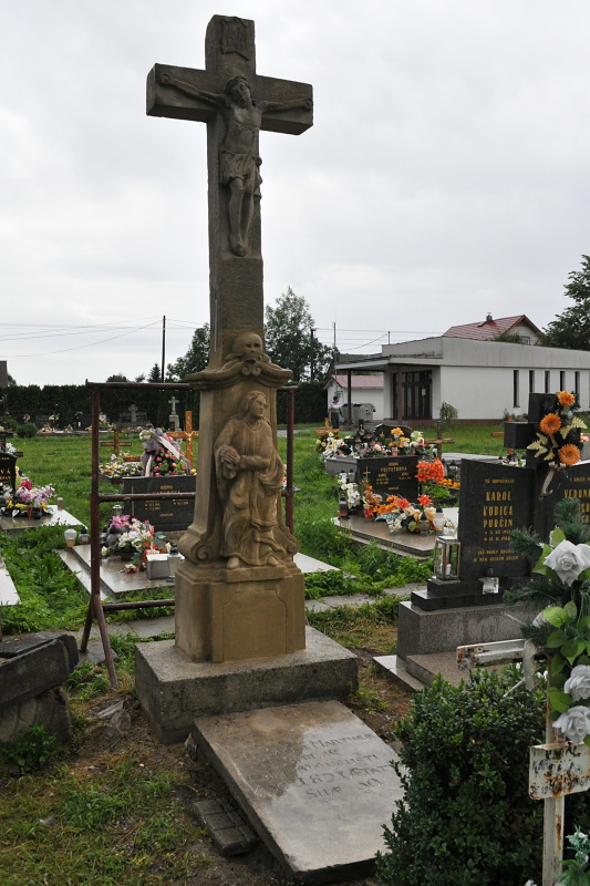 Kríž Martina Kubicu na cintoríne